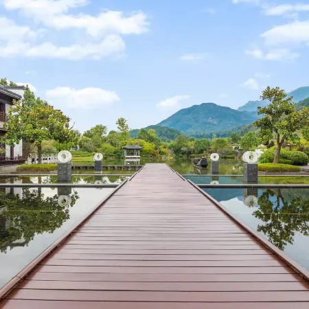 Blossom House Jiuhua Mountain
