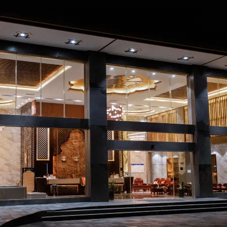 Phoenix Hot Spring Holiday Hotel