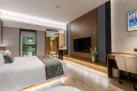 Lancang Yunjian Junli Cheng Hotel (County People's Government Branch) - balcony