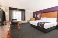 La Quinta Inn & Suites by Wyndham Univ Area Chapel Hill
