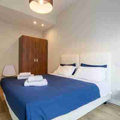 Ponte Vecchio White by Mmega Rooms