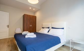 Ponte Vecchio White by Mmega