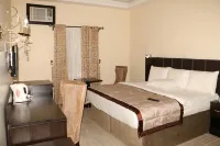 Forever Hotel & Suites