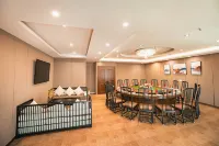 Zhongzhou Yihe Hotel Hotels in Xinxiang County
