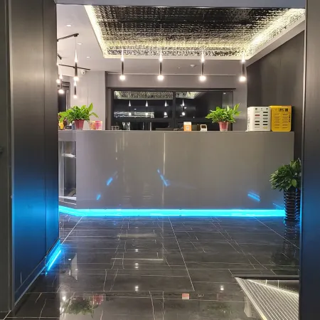 Hefei Viktr Weiketerui E-sports Homestay (Hefeinan Railway Station Baohe District Government)