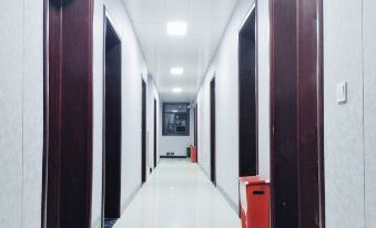 Zhoukou Kaixinyuan Hotel (Baicheng Railway Station)