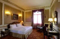 فندق قصر وندسور الفاخر التراثي (منذ عام 1906) من مجموعة بارادايس إن Hotels near مكتبة الإسكندرية