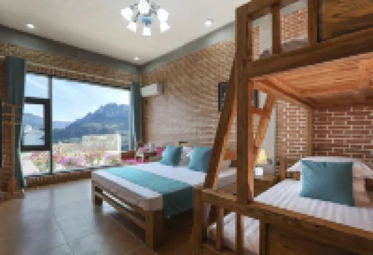 Youran Riverview Inn