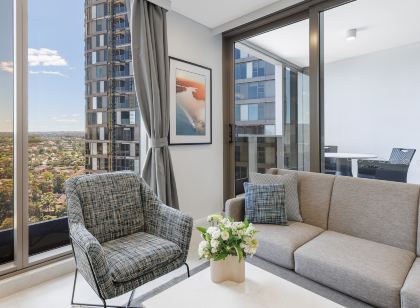 Meriton Suites George Street