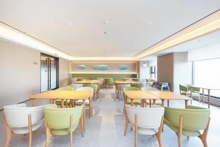 JI HOTEL（Longhu Paradise Walk） Отели рядом с достопримечательностью «Anhui Water Conservancy Technical College»