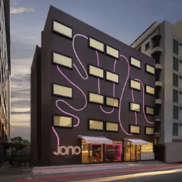 Jono Bangkok Asok Hotel Отели рядом с достопримечательностью «Сой Ковбой»