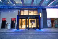 高程飯店（成都歡樂谷金府地鐵站店） 電子科技大學(九里堤校區)附近的飯店