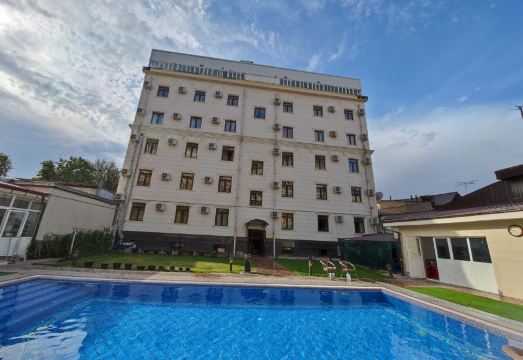 섬머 호텔 수영장