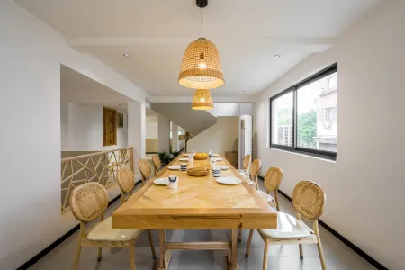 Taining Shangqinggu Homestay Inn