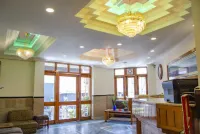 Goroomgo Abhinandan Mall Road Mussoorie