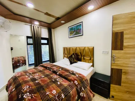 Rudhraksh Villa 4BR- Perfect Vacay Villa Отели рядом с достопримечательностью «Mall Rd»