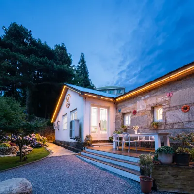 Lushan Yanshi Garden Villa โรงแรมใกล้พื้นที่เมืองเก่า