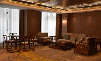 Dongtai  Huanxiting   Hotel