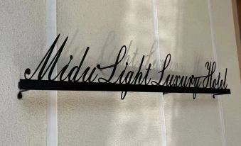 Yuexi Midu Light Luxury Hotel