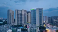 Holiday Inn Express Changsha Yuhua South Railway Station Отели в г. Чанша