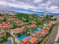 Fuxian Lake Xunhai Swimming Pool Homestay