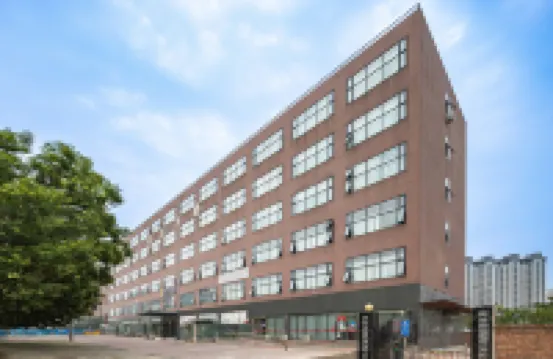 Super 8 Preferred Hotel (Ciqu North Subway Station Branch) Hotels near Ciqu Station