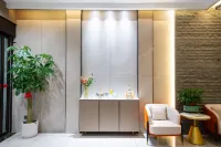 Zhijiang Jingcheng Hotel