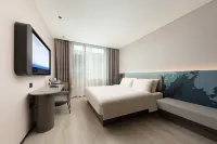Atour Light Hotel Wuhan Wuchang Riverbank Road Отели в г. Коммерческая зона Xiudong