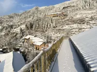 Yueziju Homestay Hotels in Xinhua County