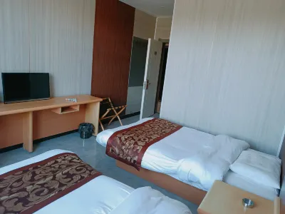 Dunhuang Gujun Desert Inn Các khách sạn gần Dunhuang Film Base