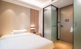 Mili Hotel (Ningbo Railway Station  Tianyi Pavilion Museum)