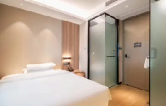 Mili Hotel (Ningbo Railway Station  Tianyi Pavilion Museum）