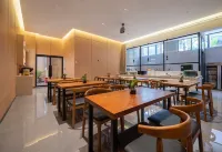 Tuyou intelligent film hotel - 3 étoiles