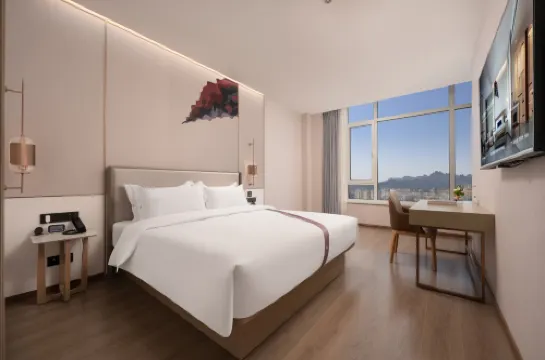 青島山居度假公寓（東方影都融創茂店）