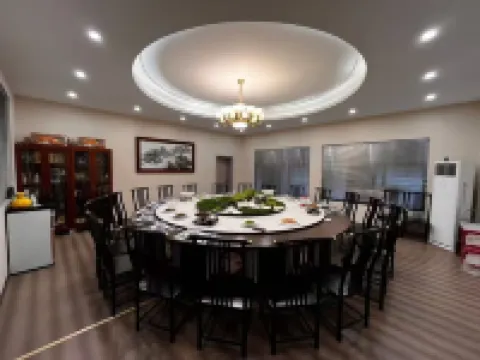 Qimen Dongjinghe B&B