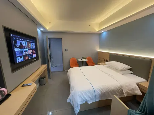 Kaili Lazy Holiday Hotel (Huancheng East Road)