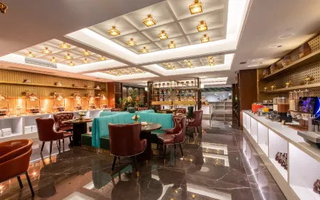 Elite Hotels Guangzhou Baiyun New Town Wanda Plaza Отели рядом с достопримечательностью «Guangdong University of Foreign Studies»