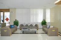 International Exchange Center (Yichun College) Hotel di Yichun