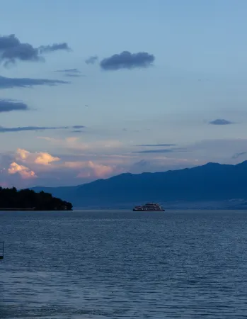 ShanhaiChroniclesLanzhouSeafrontResortCangshanSunset,PanoramicOceanViewLuxurySta