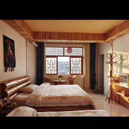 Longmen Inn