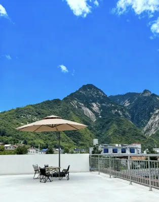 Huashan·Songmeng Fulan Mountain·Yishan Xiaozhu Meisu (Huashan Scenic Area Tourist Center Branch) Các khách sạn ở 