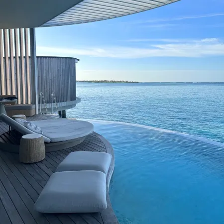 Banlv Scenic Resort Apartment (Wuchuan Loong Bay Desas Water World)