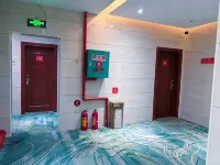 Rong'an Four Seasons Fashion Hotel