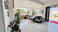 JUNLANGSURF HOMESTAY