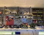 Four Seasons Cloud Hotel - bar