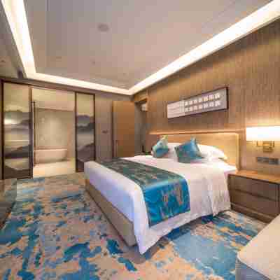 Grand Honor Hotel Rooms