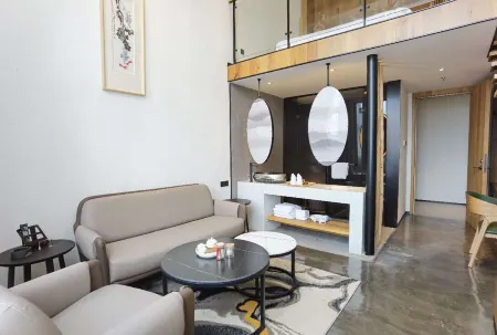 Qiju Boutique Homestay (Zhuhai Lovers North Road Tangjiawan Beach) Отели рядом с достопримечательностью «Former Residence of Su Zhaozheng»