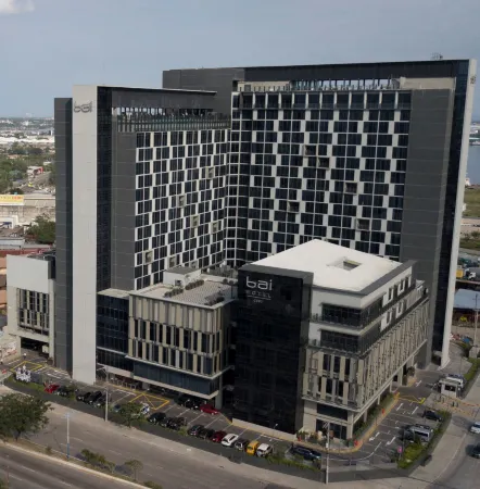 bai Hotel Cebu Отели рядом с достопримечательностью «Себу Докторс Юниверсити»