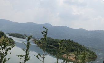 Xiandao Lake Yunshui Xiaozhu Homestay
