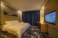 Xingzhou Bay Grand Hotel (Ganzhou Yudu County Changzheng Square) Отели рядом с достопримечательностью «Памятник отправки Красной Армии КПК»